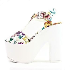 Delicious White Platform Sandals with Floral Print Straps